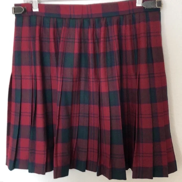 Men’s red and green plaid kilt - Picture 3 of 6